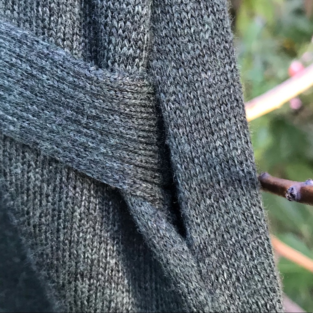 Hunter green wrap around dress - Picture 5 of 6